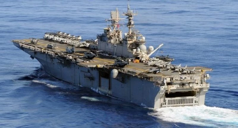 Στα Χανιά το αμερικανικό ελικοπτεροφόρο «USS Iwo Jima» με συνοδευτικά πολεμικά πλοία